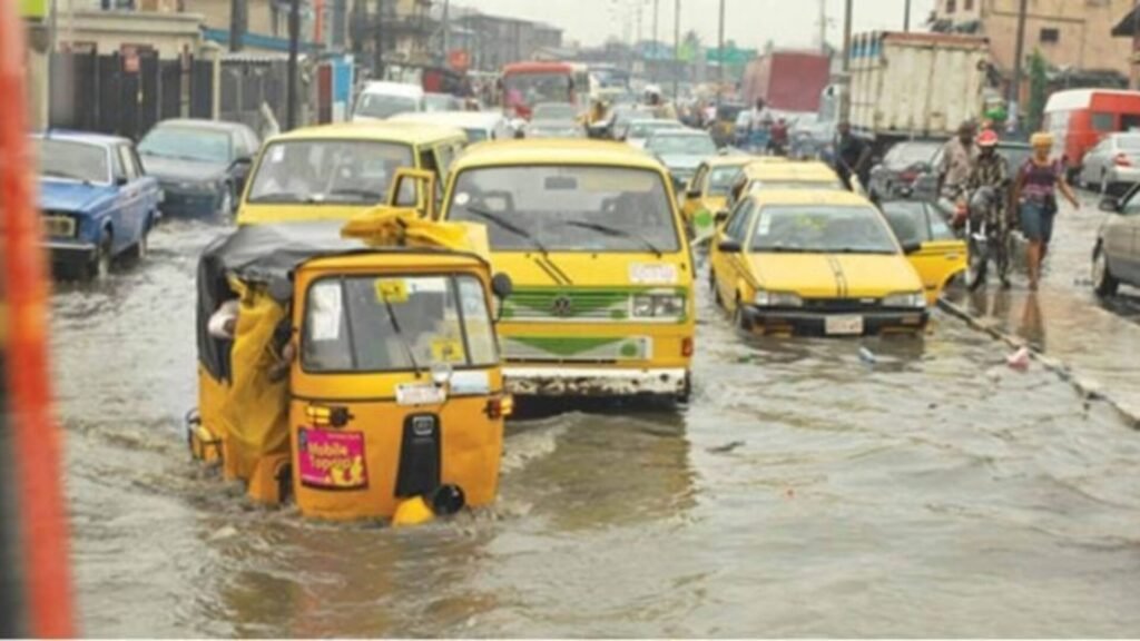 Heavy flooding in Lagos affecting residents and vehicles